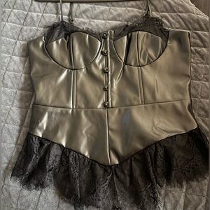 Fashion nova black shirt